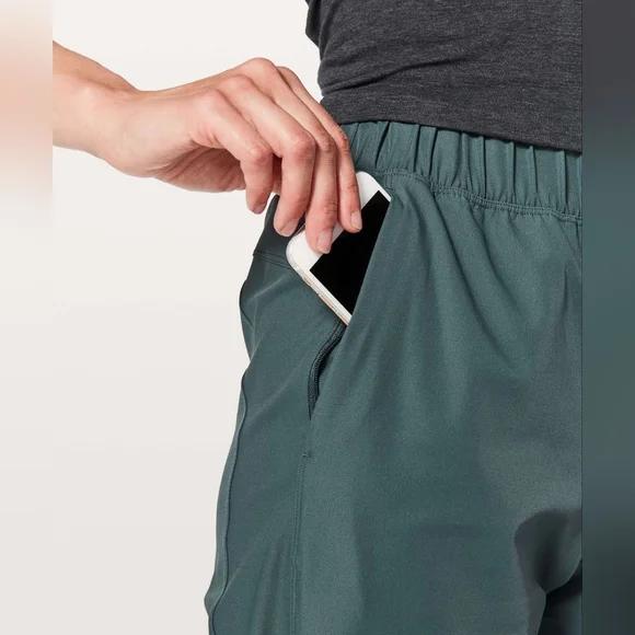 Lululemon Next Move Crop *23" Size 6 Color Gravity Pockets Lightweight - Picture 4 of 16
